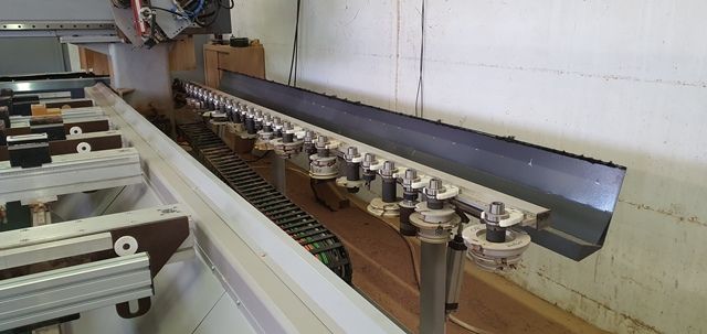 4CN302514-Caselli-Group-CENTRO-DI-LAVORO-LARI-&-LARI-FR-330-TA (10).jpg